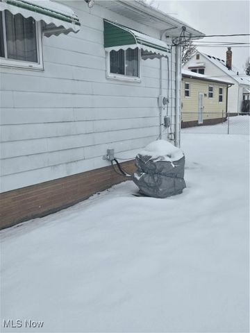 18743 Garden Boulevard, Cleveland, OH 44128