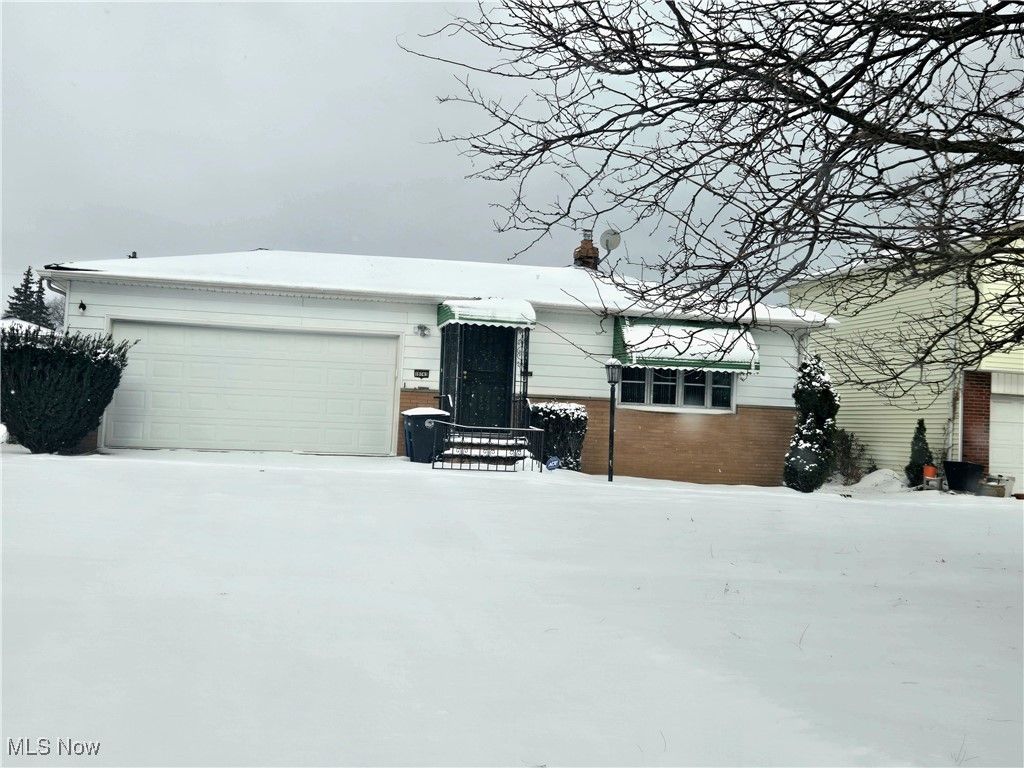 18743 Garden Boulevard, Cleveland, OH 44128