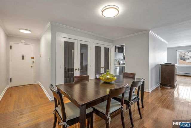 2200 Center Avenue C1, Fort Lee, NJ 07024