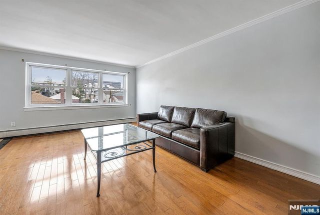 2200 Center Avenue C1, Fort Lee, NJ 07024