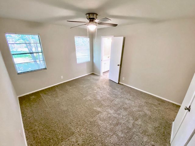 4808 Curzon Avenue, Fort Worth, TX 76107