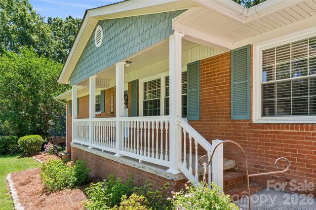 8420 Wilson Woods Drive, Charlotte, NC 28227