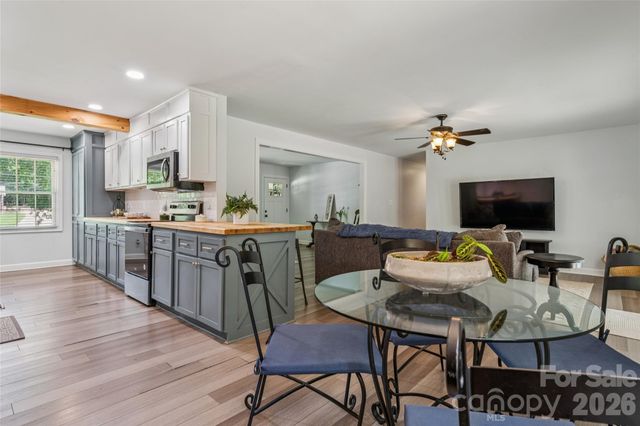 8420 Wilson Woods Drive, Charlotte, NC 28227