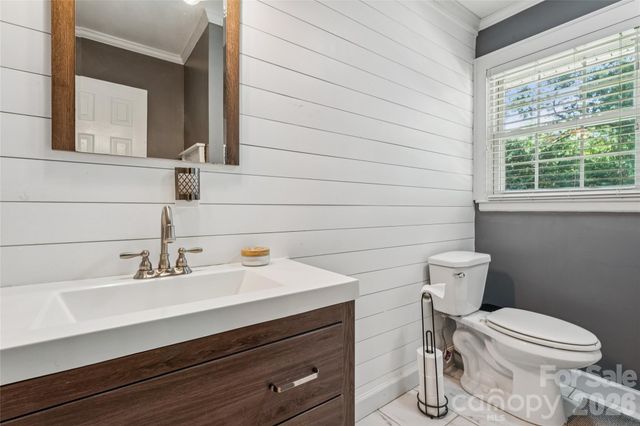 8420 Wilson Woods Drive, Charlotte, NC 28227