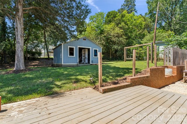 8420 Wilson Woods Drive, Charlotte, NC 28227