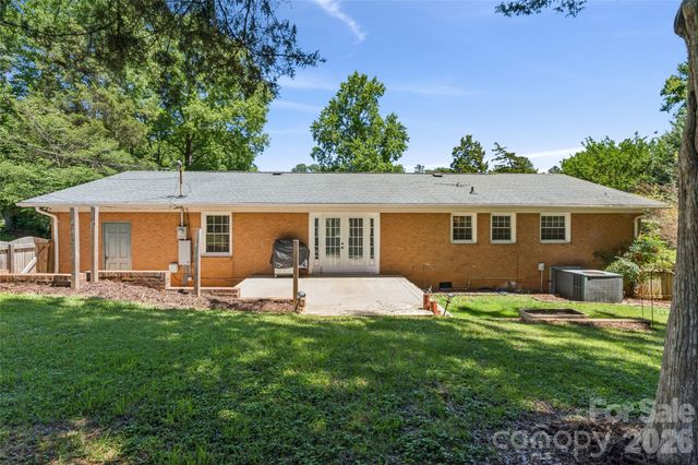 8420 Wilson Woods Drive, Charlotte, NC 28227