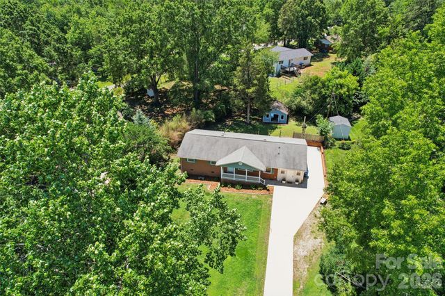 8420 Wilson Woods Drive, Charlotte, NC 28227