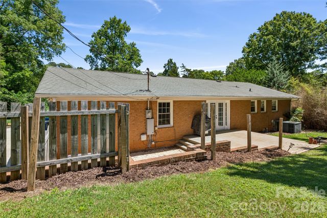 8420 Wilson Woods Drive, Charlotte, NC 28227
