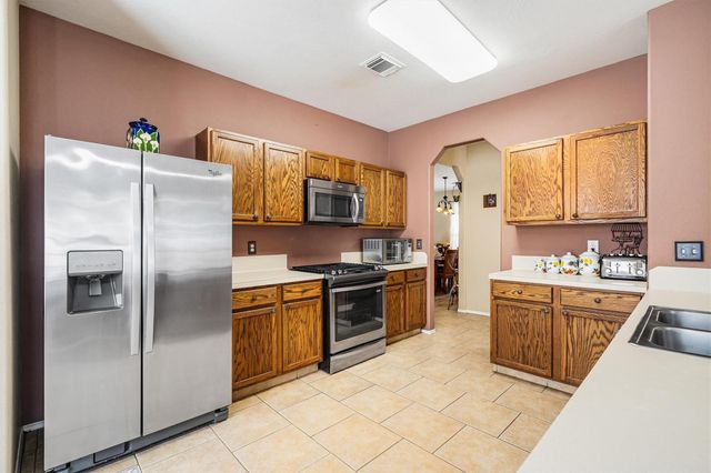 981 Doire Drive, Conroe, TX 77301