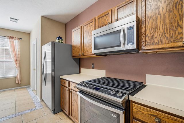 981 Doire Drive, Conroe, TX 77301