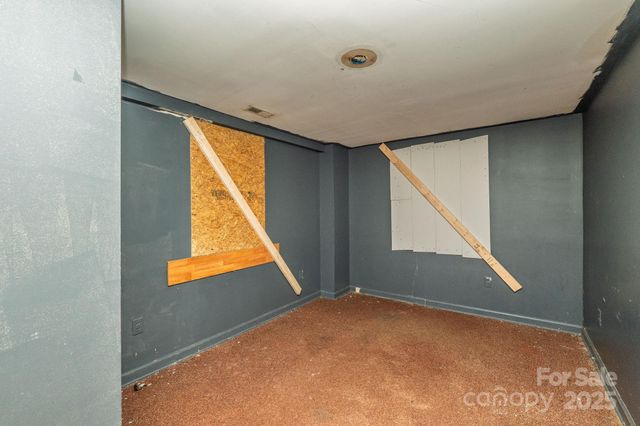 909 Wabash Avenue, Charlotte, NC 28208