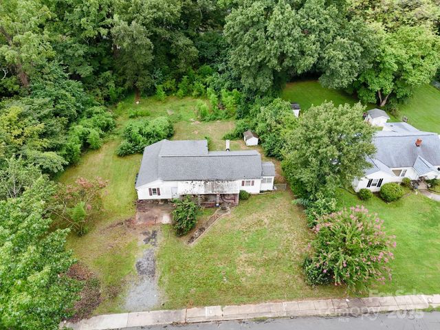 909 Wabash Avenue, Charlotte, NC 28208