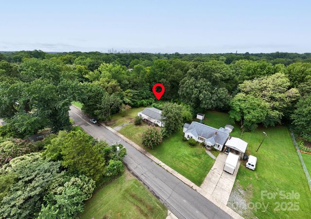 909 Wabash Avenue, Charlotte, NC 28208