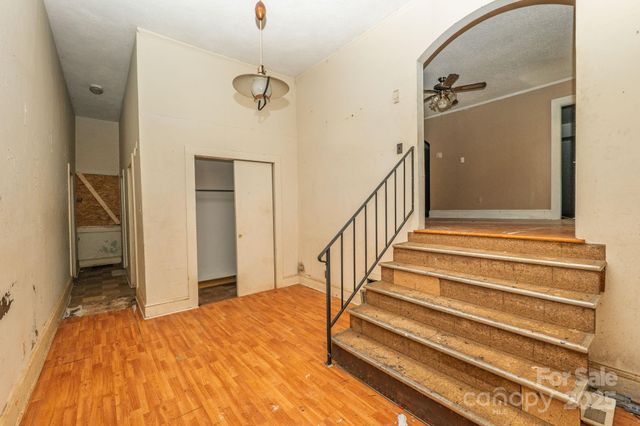 909 Wabash Avenue, Charlotte, NC 28208