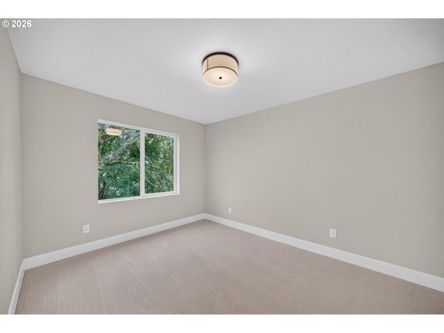 10955 Ne Wygant St, Portland, OR 97220