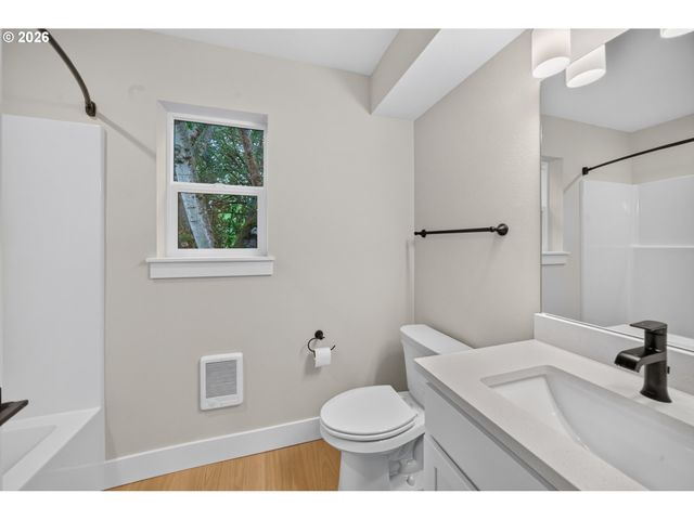 10955 Ne Wygant St, Portland, OR 97220