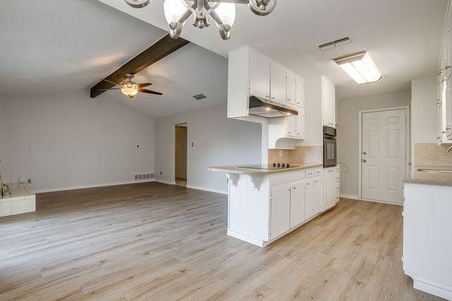 6217 Sunnybrook Drive, Watauga, TX 76148