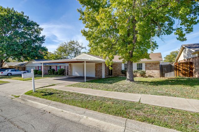 6217 Sunnybrook Drive, Watauga, TX 76148