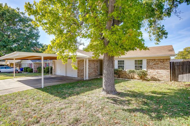 6217 Sunnybrook Drive, Watauga, TX 76148