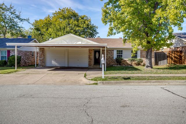 6217 Sunnybrook Drive, Watauga, TX 76148