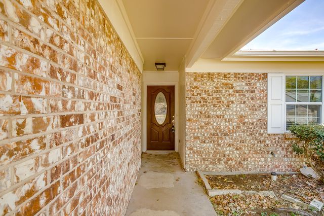 6217 Sunnybrook Drive, Watauga, TX 76148