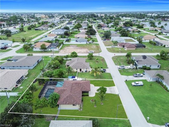 312 NE 17th AVE, Cape Coral, FL 33909