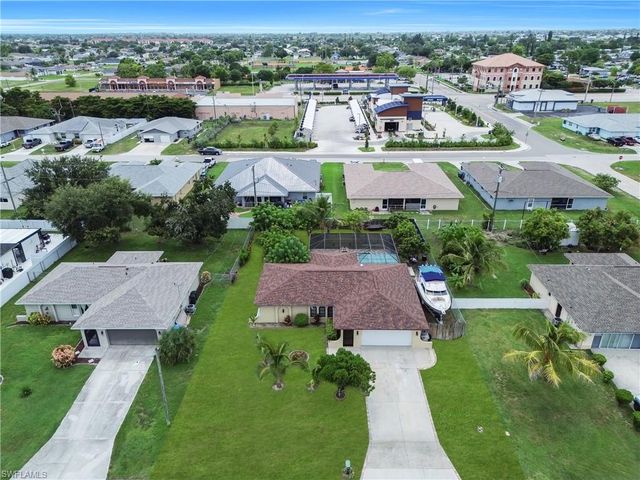 312 NE 17th AVE, Cape Coral, FL 33909