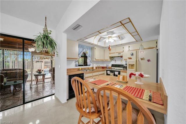 312 NE 17th AVE, Cape Coral, FL 33909