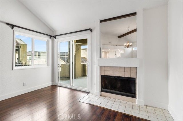 430 Lake Street 304, Huntington Beach, CA 92648