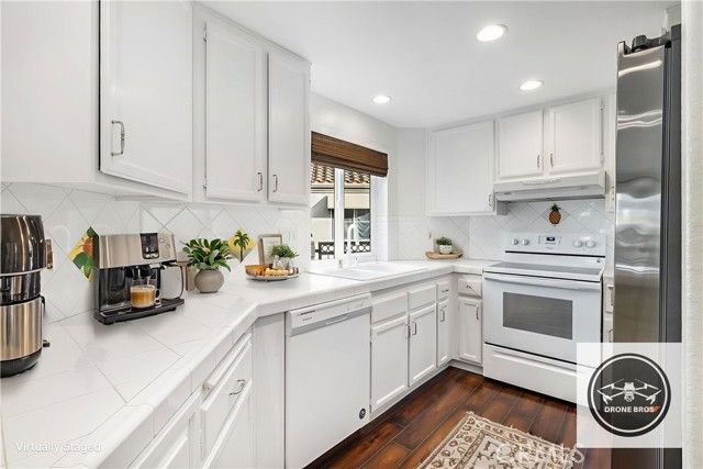 430 Lake Street 304, Huntington Beach, CA 92648