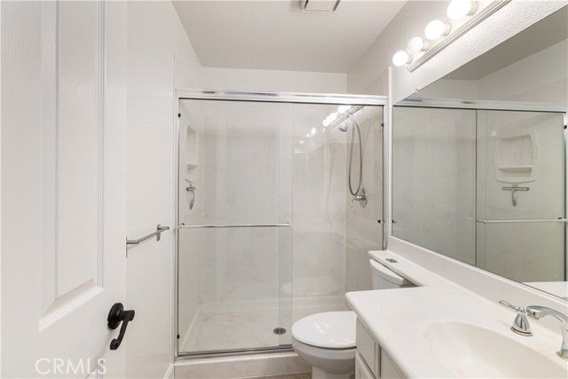 430 Lake Street 304, Huntington Beach, CA 92648