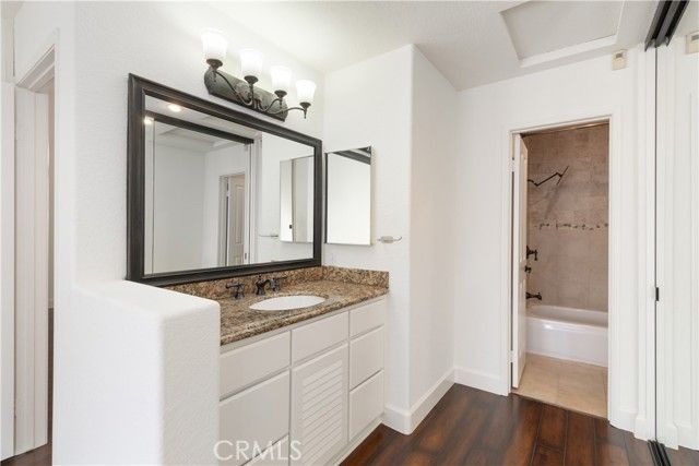 430 Lake Street 304, Huntington Beach, CA 92648