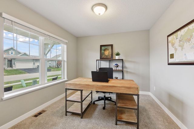 1936 Meridian Curve, Carver, MN 55315