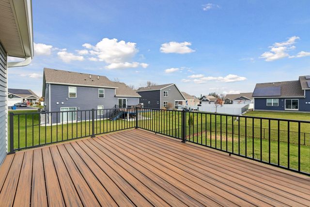 1936 Meridian Curve, Carver, MN 55315