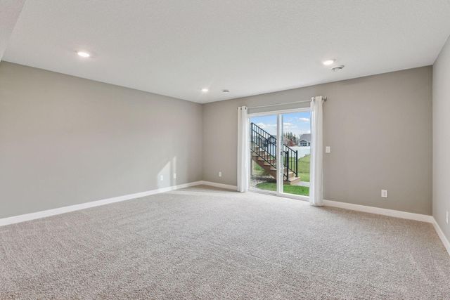 1936 Meridian Curve, Carver, MN 55315