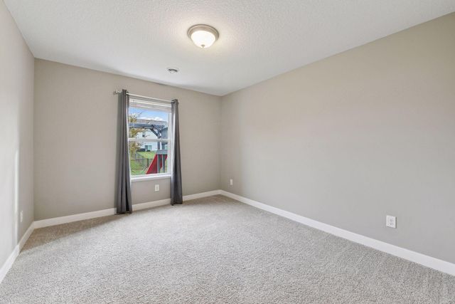 1936 Meridian Curve, Carver, MN 55315