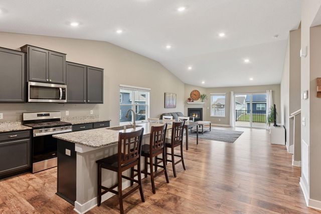 1936 Meridian Curve, Carver, MN 55315