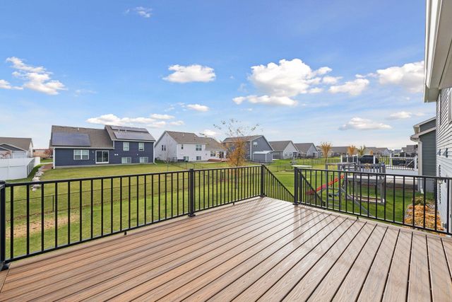 1936 Meridian Curve, Carver, MN 55315