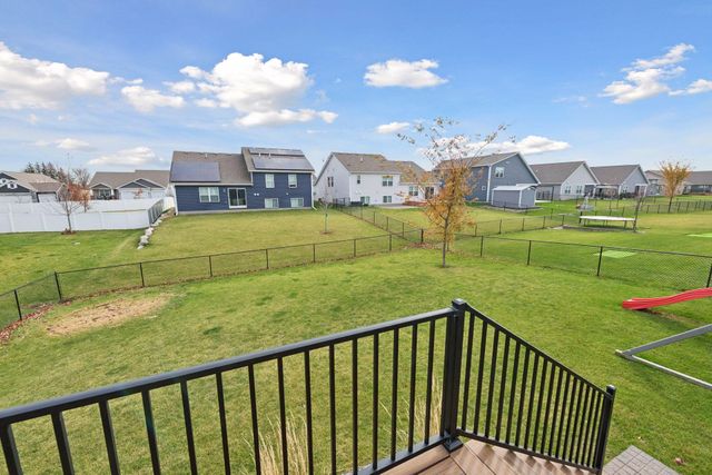 1936 Meridian Curve, Carver, MN 55315