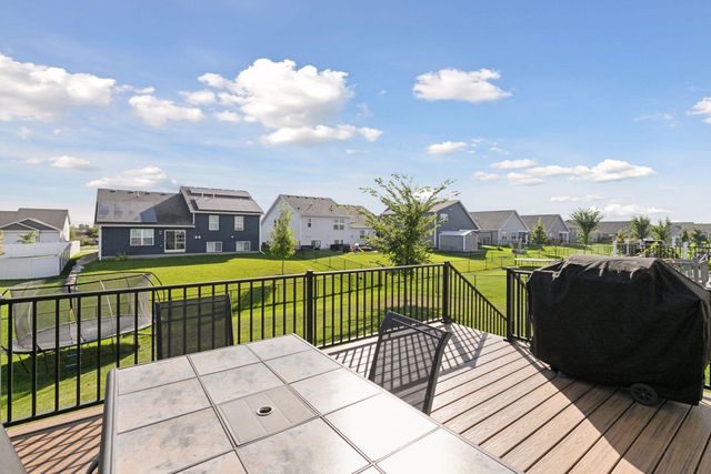 1936 Meridian Curve, Carver, MN 55315