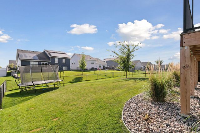 1936 Meridian Curve, Carver, MN 55315