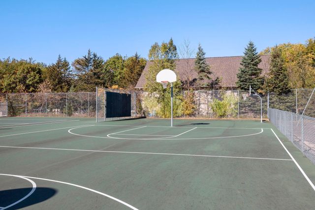 1936 Meridian Curve, Carver, MN 55315