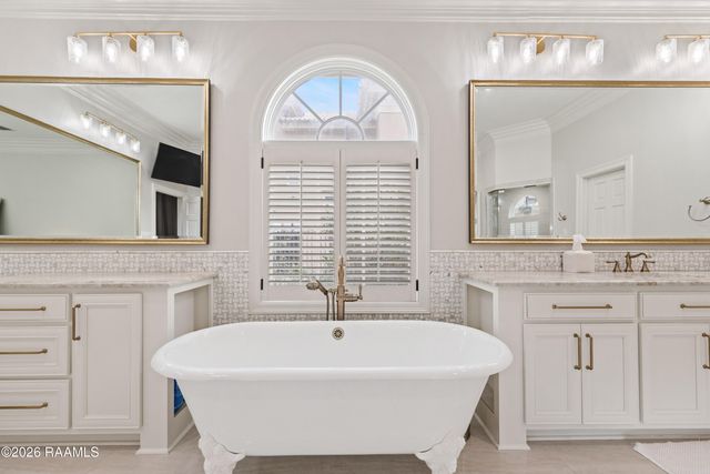 310 Sawgrass Lane, Broussard, LA 70518