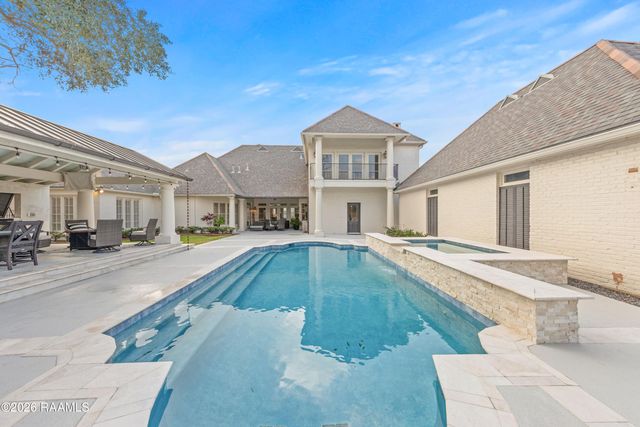 310 Sawgrass Lane, Broussard, LA 70518