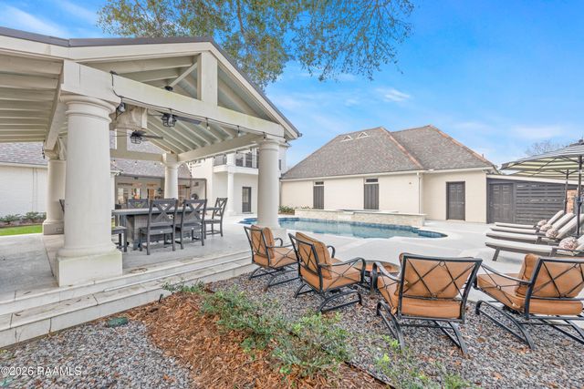 310 Sawgrass Lane, Broussard, LA 70518