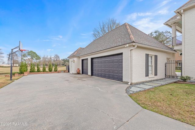 310 Sawgrass Lane, Broussard, LA 70518
