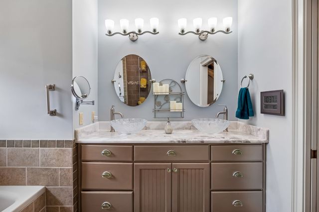 314 W 6th St Apt 7, Columbia, TN 38401