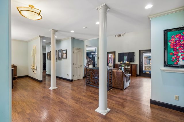 314 W 6th St Apt 7, Columbia, TN 38401