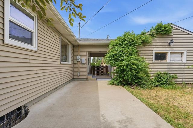 3003 S Bernard St, Spokane, WA 99203