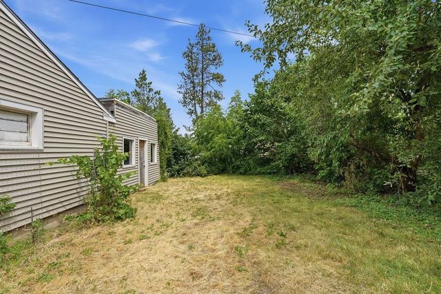 3003 S Bernard St, Spokane, WA 99203